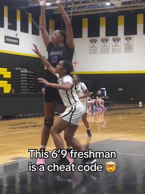 Athiei Dhal hoops AND plays volleyball 👏 (via @Panama City News Herald Sports, @Athiei Dhal) #basketball #wbb #WNBA 