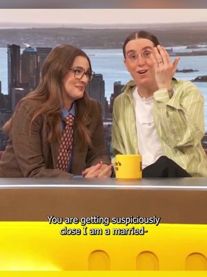 #RobbyHoffman has a compelling argument for going outside tbh 💍 #DrewBarrymoreShow