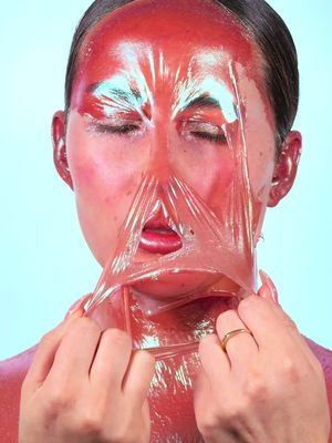 Peel off GLITTER mask 💦 @Benefit Cosmetics UK get unblocked oil cleanser #glassskin #trendingmakeup #peeloffmask #realskin #makeupmakeup 