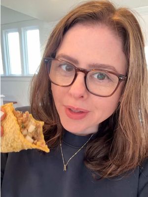 Over the weekend, my kids asked if I could make carnitas for dinner this week. Yes, yes, and yes! These stovetop carnitas are everything we love—deeply savory, perfectly crisped, and finished with fresh citrus to keep things bright and balanced. Minimal effort, big payoff—aka my favorite kind of cooking. Taco night, but make it *really* good. https://www.wellseasonedstudio.com/tacos-de-carnitas/ #pork # carnitas #tacotuesday #tacos
