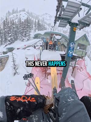 Have you ever had very first tracks of the season somewhere? Really special to get the first tracks (other than ski patrol) in boundary bowl. Something that, despite growing up at Norquay, I’ve never had before. Even cooler was being able to share it with my dad and then proceed to lap the bowl all day. 📷: Insta360 X5 camera #ski #skiing #norquay #banff 