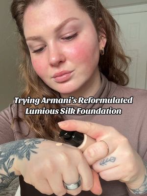 Trying the reformulated Armani Lumious Silk Foundation in Shade 1 - Cool Fair Peach #foundation #review #fairskin #makeup #pale  Dry skin, textured skin, redness, low contrast, full coverage, mediumcoverage, natural coverage, glowy @Armani beauty 