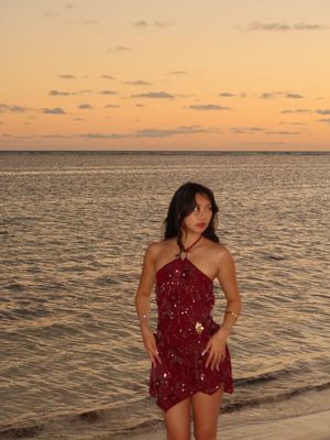 i’m so hungry i could eat a girls trip to the tropics 🌴🌺🦀🌊 #girlhood #girlstrip #sisters 
