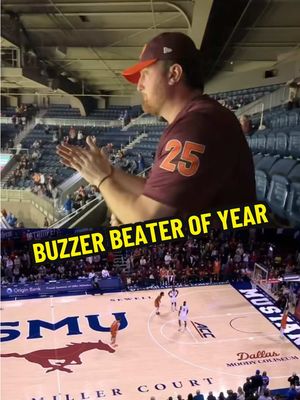 I still can’t believe what just happened…  #cbb #collegebasketball #buzzerbeater #sports #basketball 