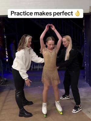 Imagine how much practice this really took 👏  #IceSkating #skating #figureskating #womenssports  (via lyanenkopolina/IG)