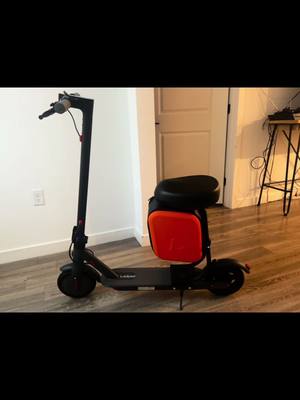 Zoom, zoom…. 🛴 #tiktokmademebuylt #scooter #viralvideo #january #floridastate 