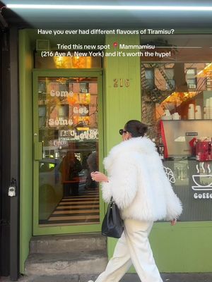 Tiramisu to go please! @Mammamisu 💚 #mammamisu #nyceats via @Invyted - Influencer App  