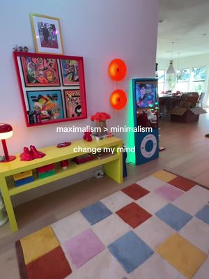 You can’t 👌 #dopaminedecor #maximalism #colorfulhome #minimalism #lamps 