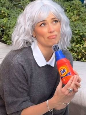 say it with us: clean clothes = happiness   @Arielle Vandenberg  #laundryroom#comedy #Tide