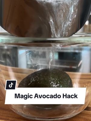 Can you really ripen an avocado in only ten minutes? 🥑🤔 We had to see if this viral hack was true!  ✨ Inspo: @DobrovolskyiChef  🧑‍🍳: @NicoleMcLaughlin  #avocados #hacks #fruits #foodhacks 