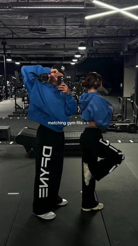 always matching 👩‍❤️‍💋‍👨 @DFYNE code BREE + FOX 💘 #gymcouple #matchingoutfits #couplegoals #matching #GymTok 