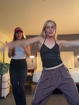 Dance or Golf tok?? It’s both @Alexis Miestowski 🤏🤏🤏 #viraldance #dancetok #golftok #trendingdance #trending 