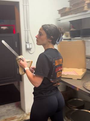 Pizza girl says “thin is in” 🍕in the new Ian and Kye’s shirts!! #pizza #girl #fyp #chicago #workout 