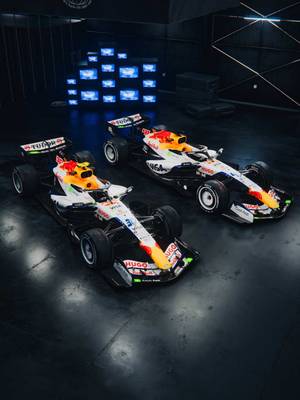 You’ve got a De(troit)livery 📦 #F1 #VCARB
