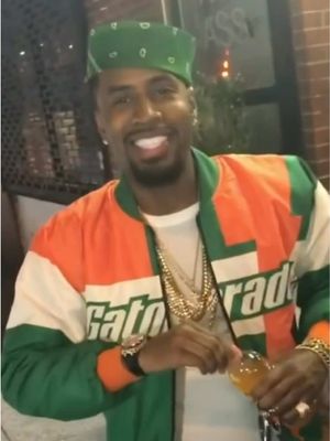 GATORADE MAN LOWKEY GIVING DENVER NUGGETS JEANS A RUN FOR HIS MONEY 🥶