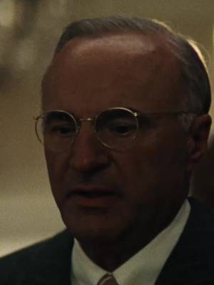 Milton Rockwell says what everyone else won’t. What was your favorite scene from @martysupreme?