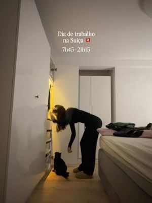 E a pergunta de hoje é: quantos alarmes precisam para despertar? ⏱️ 