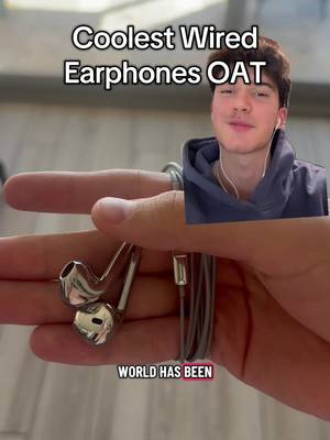 these metal wired earphones from @Silver Audio™ are insane #niche #fashion #targetaudience #earphones #fashionfinds 
