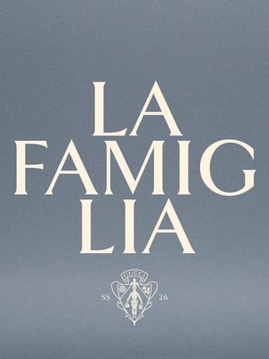 LA FAMIGLIA Each character appears in the new campaign as a distinct facet of the House’s personas, shaped by attitude, aesthetic language, and the shared mindset that defines the ‘Gucciness’ of Gucci. Now available in stores and on gucci.com. #GucciLaFamiglia