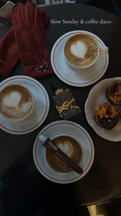 Slow Sunday & coffee dates only in 2026 ☕️ 🤎  #aesthetic #coffee #toronto #darkaesthetic #fyp 