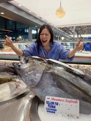 @sydneyfishmarket has officially opened 🐟✨ New, doubled in size with over 40+ stores from the old + new!!  To celebrate opening week, there are freebies and samples to try!  Sun-Thurs: 8am to 10pm Fri-Sat: 7am to 12AM 📍1 Bridge Road, Glebe #invite #destinationnsw @destination_nsw #sydneyfishmarket #sydney #fyppp 