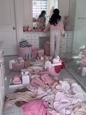 Let’s reset together🎀🕯️☁️🤍 A quiet & peaceful deep cleaning moment for your home and mind…🧘🏼🫧💖 #cleaningreset #fyp 