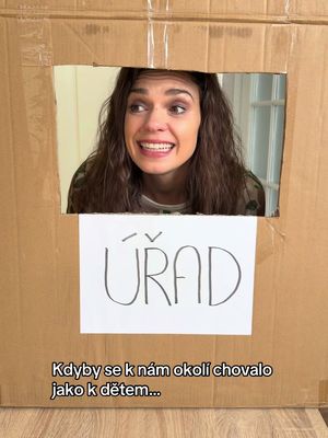 Nebylo by to krásný? Kdyby na všech úřadech, pokladnách či mhd byly jen samé líbezné usmívající se tváře, které by nám všechno ochotně pomalu a trpělivě vysvětlili a pak nám ještě zamávaly? 😅