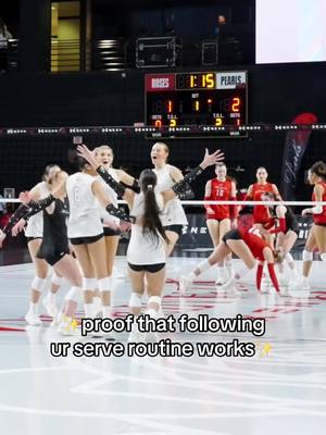 SERVING LIKE A PRO⭐️ Wisco commit Isabelle Hoppe’s serve routine leads to an ace😤 #volleyball #volleyballtiktok #volleyballtips #volleyballplayer #volleyballhighlights 