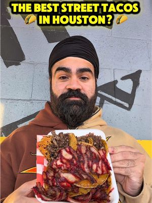 One of Houston’s most talked-about street taco spots 📍 Tacos La Sultana in the East End is all about Monterrey-style tacos. From trompo and bistec tacos to a stacked mixta torta and crunchy volcanes, everything hit — pro tip: over-order, bring cash, and show up after 4 or 5PM for the trompo. #mexicanfood #tacos #houstonfoodie #houstonfood 