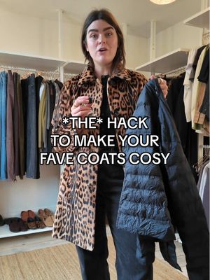 My secret to looking put together  in winter and NOT freezing - this @UNIQLO Europe Puffertech Compact Jacket can layer under your favourite coats and jackets and immediately make them 5° appropriate! #WinterWardrobe #WhatToWear #Uniqlo #LifeHack #TheWardrobeEdit 