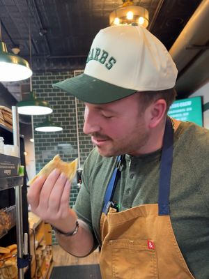 Steamy EVERYTHING BAGEL with melted butter 🧈🥯 #nj #bagels #bangin