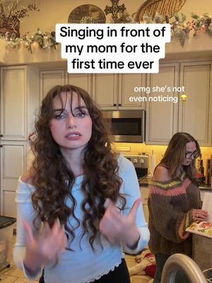 i don’t think she noticed tbh #singing #singer #unsteady #cover 