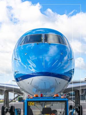 Did we cook with this one? 🔥✈️  #KLM #RoyalDutchAirlines #PlaneEdit #Ei175