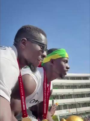 Sadio et Gueye en mode entertainment 🇸🇳  ❤️ 