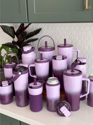 Falling fast for a fade that sparkles back 😍 We’d like to introduce you to Violet Crush – a purple glitter ombré Brü that’s a total heart stealer! Here’s everything you need to know about this upcoming collection: 💜 A premium glitter ombré that fades from a deep violet to a light purple 💜 100% leakproof 💜 Hand wash only 💜 Limited-edition 💜 Available 01.23 @ 9:30am MST #purple #glitter #vday #ValentinesDay #brumate 