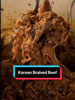 Save this recipe for your “Weeknight Dinners” ideas! • Here’s what you need:  3-4 lb chuck or blade roast 1 grated apple 1/3 cup gojuchang 1 medium onion diced 4 cloves garlic, minced 1 inch ginger minced 2 tbsp honey 2 tbsp apple cider vinegar 2 cups beef broth 1/2 cup low sodium soy sauce 1/2 cup chopped kimchi (optional but awesome) • Save this one folks!