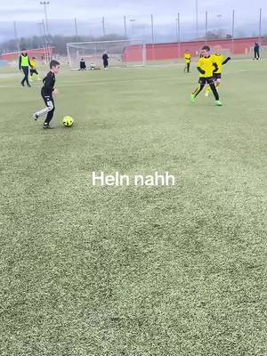 ‘Why weren’t you open’ 🙄🗣️ 🎥: Sepbastien22 / X #footballtiktok #Soccer #futbol #viral #footballtogether 