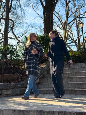Who knew the Upper East Side was so affordable?! 🤩 A $375K home at 521 E 88th Street means more than just an apartment, it means access to one of the most quietly great neighborhoods in Manhattan. Here’s what’s right nearby 👇 🌳 Carl Schurz Park Waterfront green space, East River views, and a calmer vibe than Central Park 📚 Logos Bookstore An independent neighborhood bookstore with true old New York charm 🍔 Bailey's Corner Pub A classic local pub for comfort food and an easygoing atmosphere ☕ Black Star Cafe Coffee, breakfast, and casual lunches that feel effortlessly neighborhood 🎤 Comic Strip Live A legendary comedy club where icons like Jerry Seinfeld, Adam Sandler, and Eddie Murphy once performed For more details on 521 E 88th Street, 5C, visit serhant.com ✨