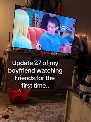 Update 27 of @jessegraybill watching Friends for the first time with a “classic” line. JOEY DOESNT SHARE FOOD! 😂 #friends #watchingforthefirsttime #joeydoesntsharefood #rosssweater #boyswillbeboys