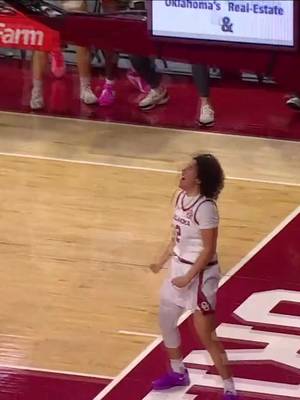 OH MY. AALIYAH CHAVEZ. 🥶 #OklahomaSooners 📺 ESPN #SEC #SECWBB #WomensBasketball
