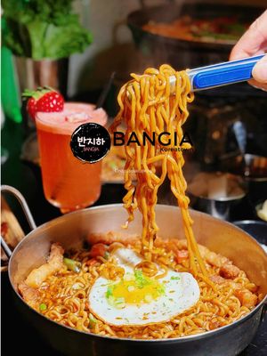 Late Night Vibes at Bangia 🌙✨ 📍Bangia 📍11 E 32nd St, New York, NY 10016 Missing my college days at this gem on 32nd St! 🥹 Bangia was THE spot where my friends and I made the best memories over endless soju and the most incredible Korean eats 🇰🇷🍶 Last night’s feast had me feeling all nostalgic: 🔥 Spicy Chicken Feet with Cheese - that gooey cheese pulls though! 🍗 10 Piece Fried Chicken Wings - crispy perfection 🧀 Bangia Rolled Cheese Omelet - pure comfort food 🍜 Truffle Oil Chapaguri - bougie ramen vibes 🍢 Soondae Rice Cake - if you know, you know 🦶 Marinated Pork Feet - don’t knock it till you try it! 🍲 Armyte Stew - the perfect ending The authentic Korean drinking culture experience is unmatched here. Open super late, perfect for those 2am cravings 😋 If you haven’t been, what are you waiting for?! This place hits different every single time 💯 #Bangia #KoreanFood #KTown #NYCEats #LatNightEats   