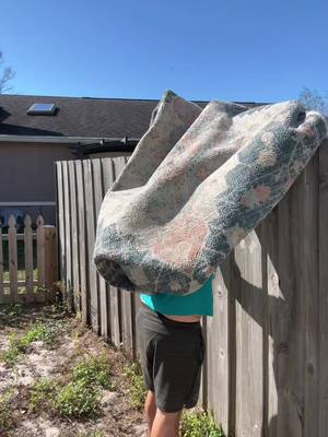 Cleaning my wife’s favorite rug #CleanTok#pressurewashing#rugcleaning 