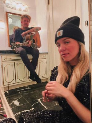 I memorized 10 songs cause you might ask me if I can name 3 ❤️‍🔥🔪 #heartshapedbox #nirvana #psycho #logical #thebandperry (ps. hope y’all are surviving snowpacalypse!!) xx