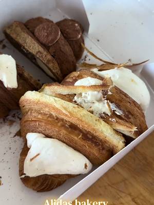 Alida’s bakery in Everett Washington has lovely food and lovely owners #fypシ #fyp #fypシ゚viral #Foodie #croissant 