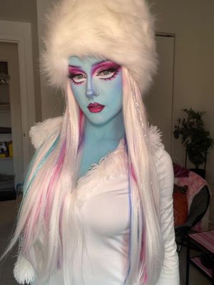 the snow queen has arrived #monsterhigh #abbeybominable 