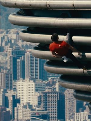 Alex Honnold holding on with nothing but his feet at over 1,400 feet above Taipei?!? #skyscraperlive 