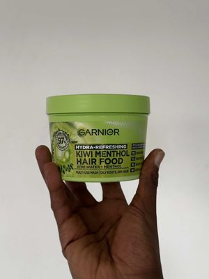 #AD The new @Garnier UK Kiwi Menthol Hair Food is the wake-up call I needed for my scalp and a must have for oily or dry hair! #haircare #garnierhairfoodkiwi #kiwi