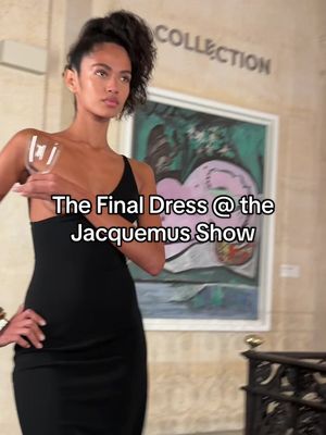 The final dress at #Jacquemus’s “Le Palmier” show. Extra credit if you can guess the reference. 
