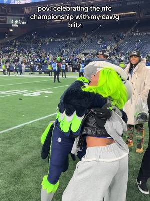 we going to the super bowl baby! go hawks!