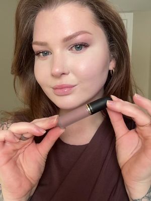 Trying MAC’s new Powder Kiss Lip & Cheek Mousse in the shade It’s Personal…cute but not quite right! #softsummer #makeup #fairskin #maccosmetics #pale 